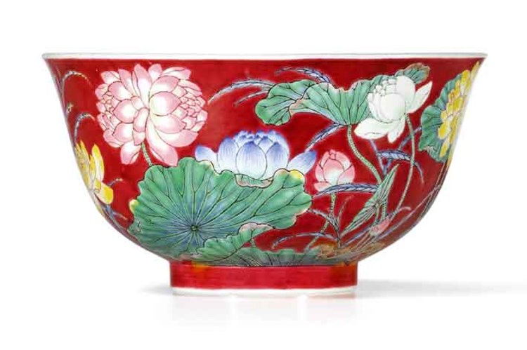 Bowl Sets Record for Kangxi Ceramics